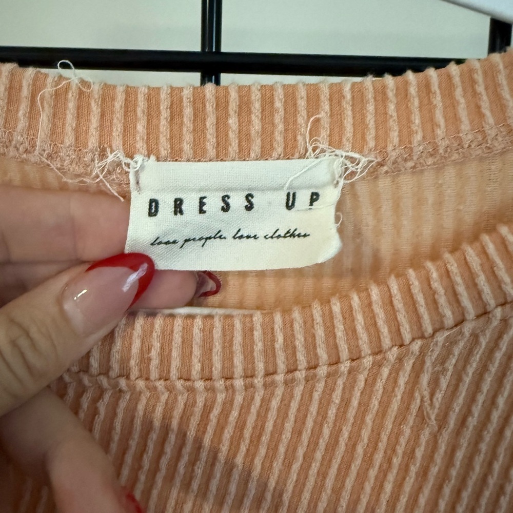 Women's Ribbed Tan Top - Picture 2 of 4